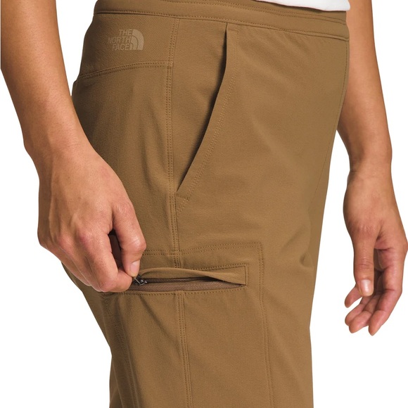 North Face LATERRA UTILITY JOGGERS - WOMEN'S - Picture 1 of 5